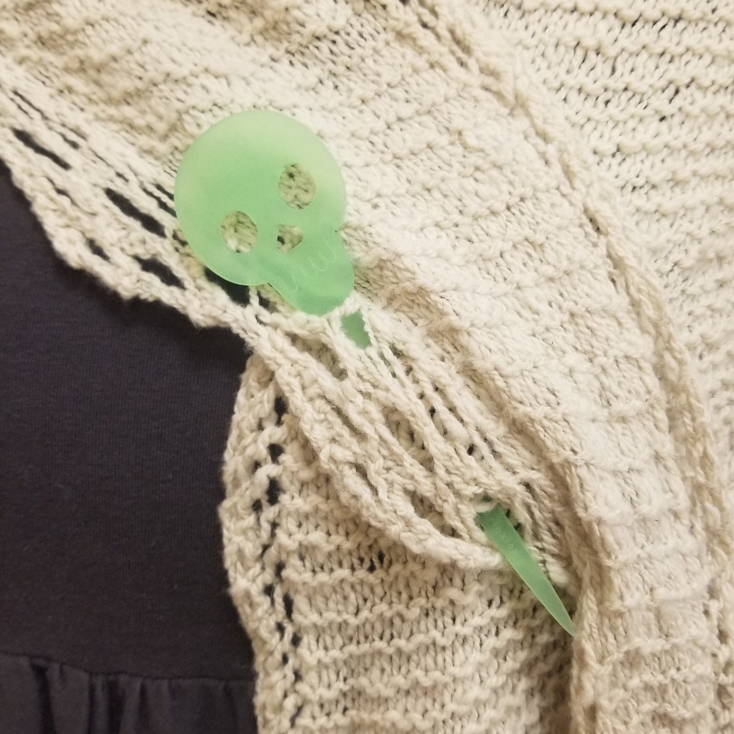 Glow in the Dark Acrylic Skull Shawl Sticks - Halloween 2023