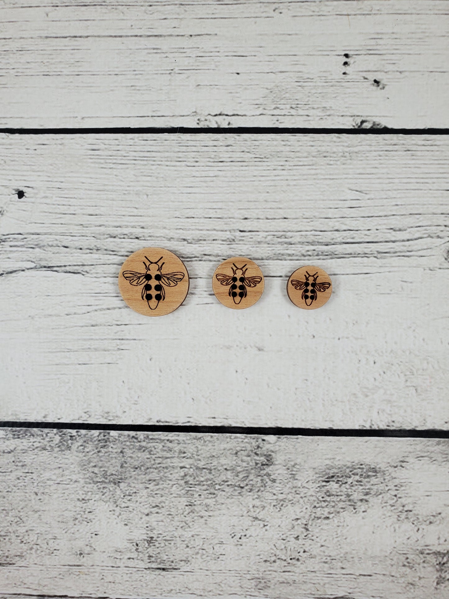 Honey Bee Stitchable Buttons