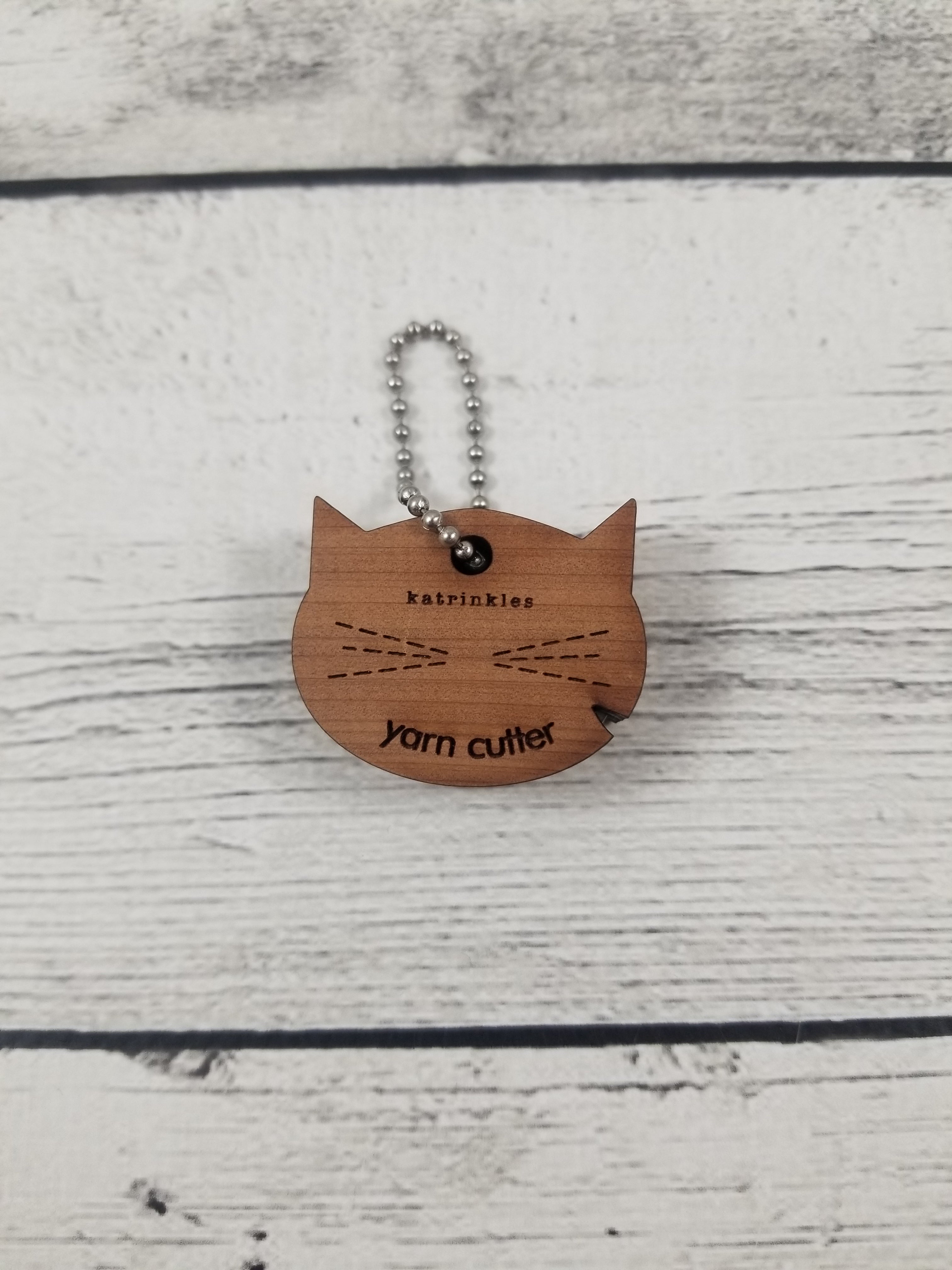 Cat-rinkles Cat Collection - Cedar Cat Yarn Cutter – Katrinkles - retail
