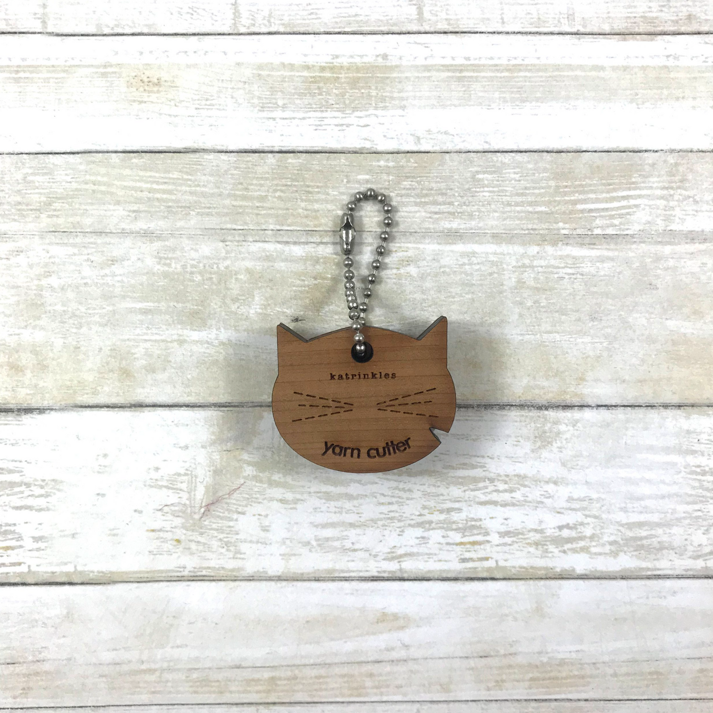 Cat-rinkles Cat Collection - Cedar Cat Yarn Cutter