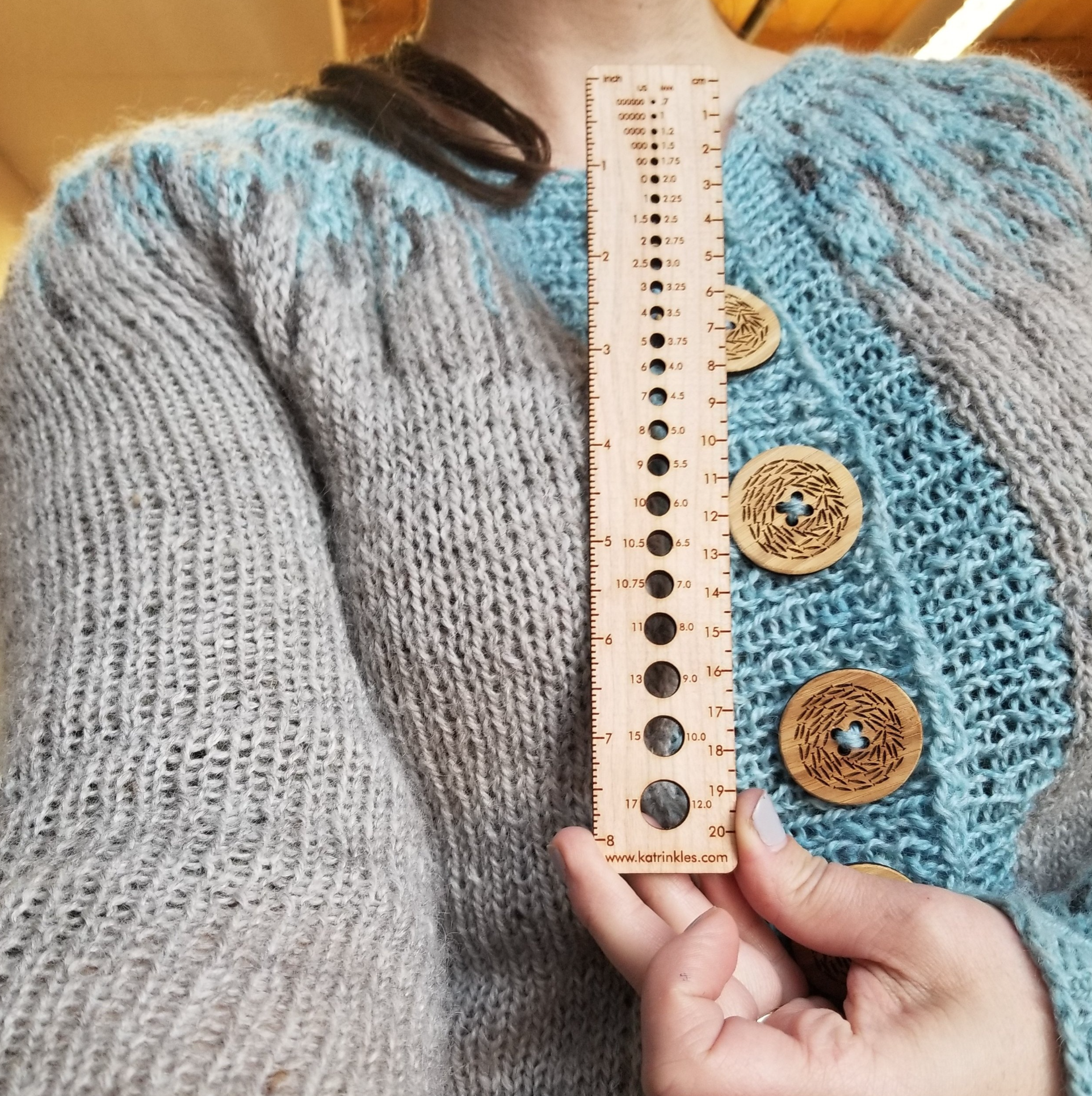 Plastic Knitting Needle Gauge Circle Geometric Template Ruler